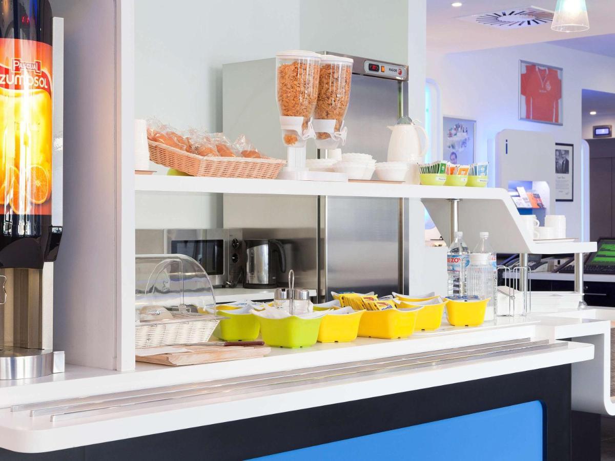Ibis Budget - Porte De Bagnolet Exteriör bild